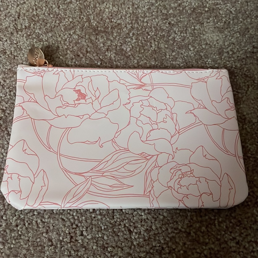 Pink Beauty bundle - Picture 2 of 6